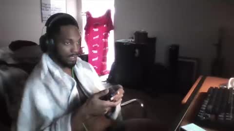 Snapshot of y_sticky chatting on 8, 3, 2025 y_sticky online show from 8, 3, 2025