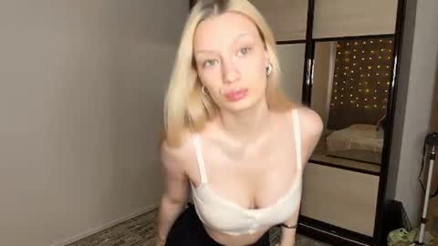 Snapshot of yahairadyment chatting on 16, 6, 2026 Ariel online show from 16, 6, 2026