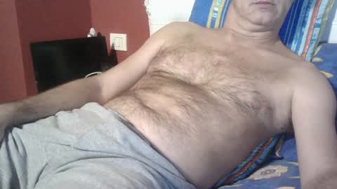 Snapshot of yahe2010 chatting on 23, 12, 2024 grillino online show from 23, 12, 2024