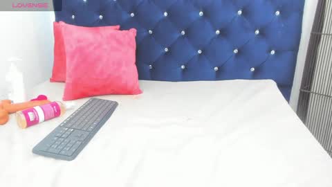 yaiza_sexylovee online show from 25, 10, 2025