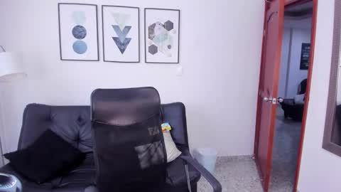 Snapshot of yake_elizabeth chatting on 25, 4, 2026 yake elizabeth online show from 25, 4, 2026