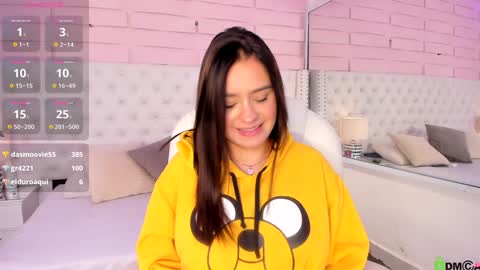 Snapshot of yaky_ chatting on 25, 1, 2025 Yakeline online show from 25, 1, 2025