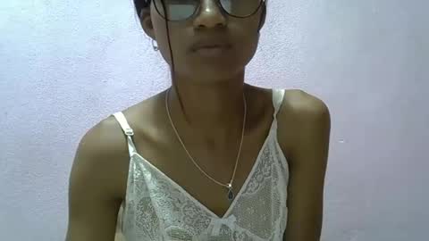 yalane online show from 11, 4, 2026