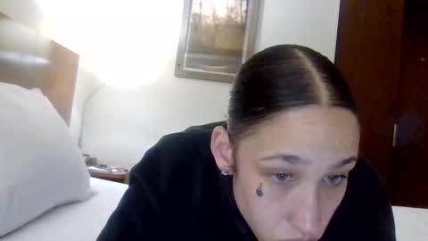 Snapshot of yallfavoritecouple chatting on 1, 4, 2026 YallFav0rit3couple online show from 1, 4, 2026