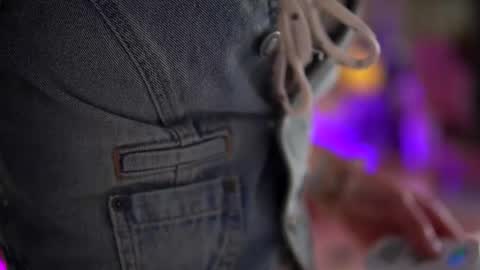 Yamira online show from 19, 2, 2025