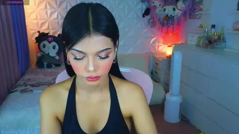 Snapshot of yang_audreylone chatting on 3, 10, 2025 YANG AUDREY LONE online show from 3, 10, 2025