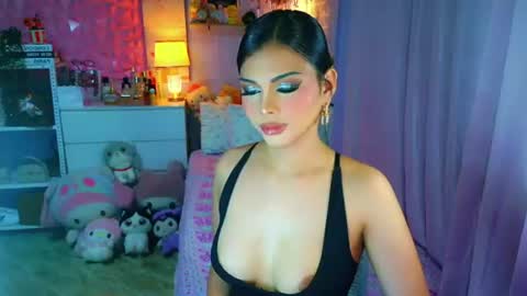 Snapshot of yang_audreylone chatting on 10, 7, 2026 YANG AUDREY LONE online show from 10, 7, 2026