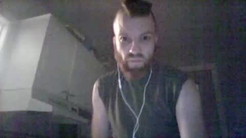 Snapshot of yansans677481768 chatting on 15, 12, 2025 yansans677481768 online show from 15, 12, 2025