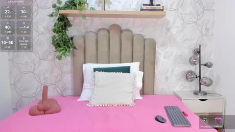 Snapshot of yaraamada chatting on 11, 11, 2025 Yara online show from 11, 11, 2025