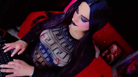 yarethrousss online show from 15, 1, 2026