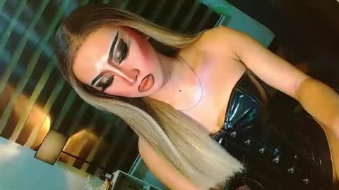 Snapshot of yasii19 chatting on 11, 6, 2026 miss yasii online show from 11, 6, 2026