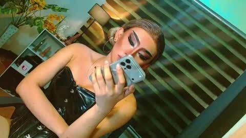 Snapshot of yasii19 chatting on 2, 7, 2026 miss yasii online show from 2, 7, 2026