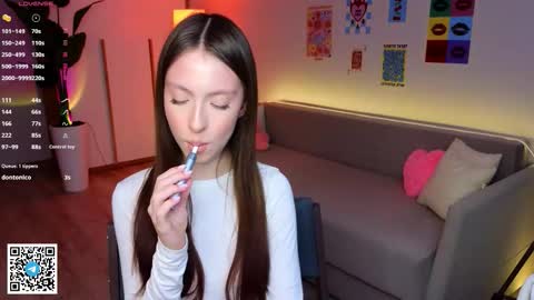 Snapshot of yasmin_kass chatting on 22, 3, 2026 Yasmin online show from 22, 3, 2026