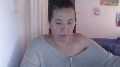 Snapshot of yasmin_love85 chatting on 28, 7, 2026 yasmin_love85 online show from 28, 7, 2026
