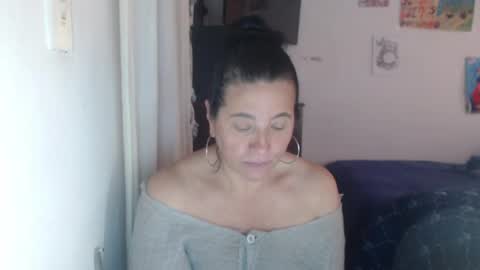 Snapshot of yasmin_love85 chatting on 28, 7, 2026 yasmin_love85 online show from 28, 7, 2026