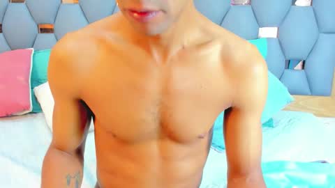 yayi derek  online show from 28, 10, 2025