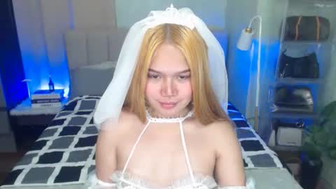 Snapshot of yazmin_shines chatting on 2, 10, 2025 Yazzi online show from 2, 10, 2025