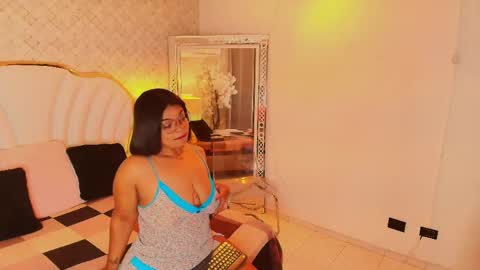 Snapshot of yazminjenner chatting on 14, 4, 2026 YazminJenner online show from 14, 4, 2026