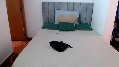 yeibles_hana2 online show from 3, 12, 2025