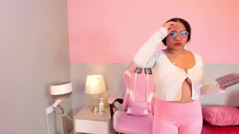 yeika_foxy online show from 29, 10, 2025