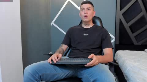 YEIKO ROMERO online show from 25, 1, 2025