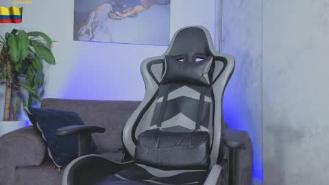 Snapshot of yeiko_romero_ chatting on 11, 4, 2026 YEIKO ROMERO online show from 11, 4, 2026