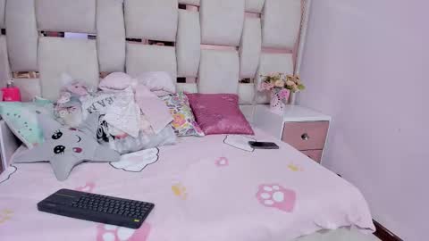 Yeins online show from 21, 11, 2025