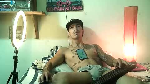 Snapshot of yeisoncastellanos1999 chatting on 13, 4, 2026 yeisoncastellanos1999 online show from 13, 4, 2026
