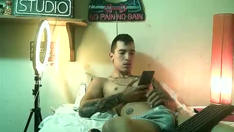 Snapshot of yeisoncastellanos1999 chatting on 12, 5, 2026 yeisoncastellanos1999 online show from 12, 5, 2026