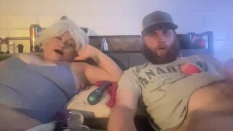 Snapshot of yekim69 chatting on 1, 5, 2026 Jennmike online show from 1, 5, 2026