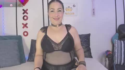 Snapshot of yelena_owens chatting on 2, 3, 2026 Yelena Owens online show from 2, 3, 2026