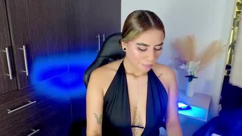 Snapshot of yeli_amber3 chatting on 22, 4, 2026 Yeli Amber online show from 22, 4, 2026