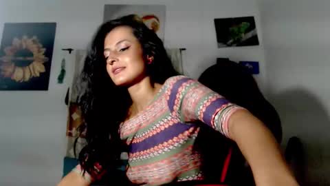 Snapshot of yemaya_28 chatting on 30, 11, 2025 Yemaya 28 online show from 30, 11, 2025