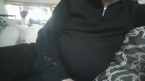 Snapshot of yesplease1969 chatting on 19, 10, 2025 yesplease1969 online show from 19, 10, 2025