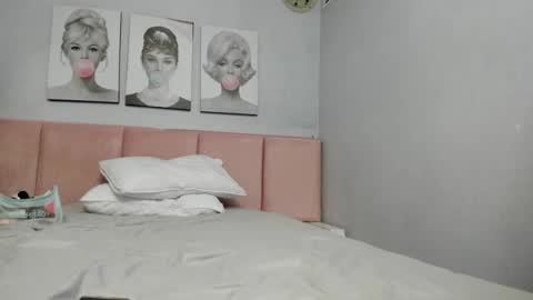 Snapshot of yess__daddy chatting on 6, 2, 2025 yess__daddy online show from 6, 2, 2025