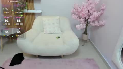 Snapshot of yess__daddy chatting on 12, 9, 2025 yess__daddy online show from 12, 9, 2025