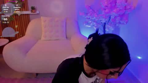 Snapshot of yess__daddy chatting on 25, 9, 2025 yess__daddy online show from 25, 9, 2025