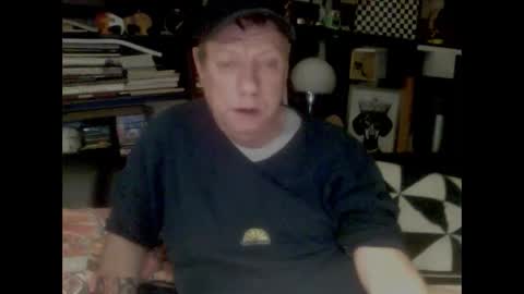 Snapshot of yessex247 chatting on 25, 10, 2025 yessex247 online show from 25, 10, 2025