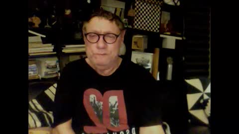 Snapshot of yessex247 chatting on 9, 11, 2025 yessex247 online show from 9, 11, 2025