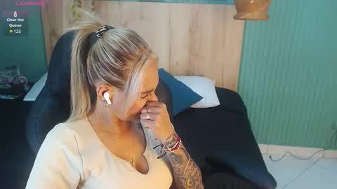 Snapshot of yessika_parker chatting on 24, 9, 2025 yessika_parker online show from 24, 9, 2025