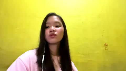 Snapshot of yibassette chatting on 16, 6, 2026 Isabella online show from 16, 6, 2026