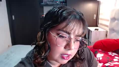 Snapshot of yini_angel07 chatting on 14, 3, 2026 hii i am yini online show from 14, 3, 2026