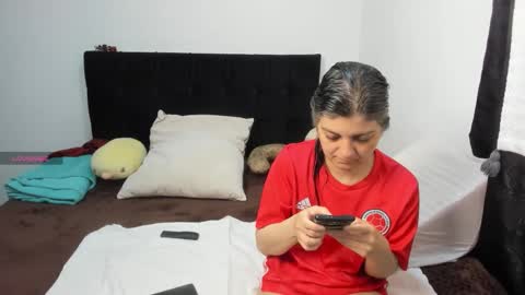 yinyyanghot online show from 14, 10, 2025