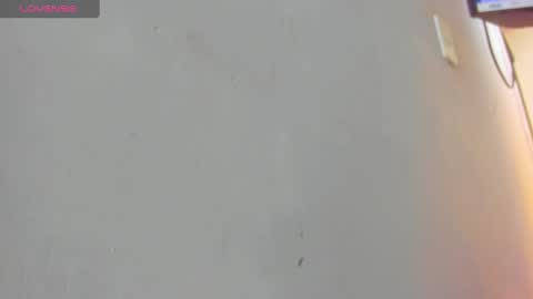 Yiyo online show from 26, 2, 2025