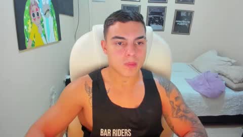 Snapshot of yker18 chatting on 14, 1, 2025 yker online show from 14, 1, 2025