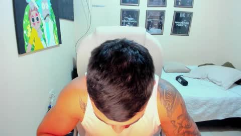 Snapshot of yker18 chatting on 22, 1, 2025 yker online show from 22, 1, 2025