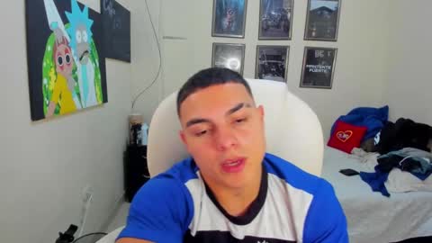 Snapshot of yker18 chatting on 29, 1, 2025 yker online show from 29, 1, 2025