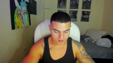 Snapshot of yker18 chatting on 7, 2, 2025 yker online show from 7, 2, 2025