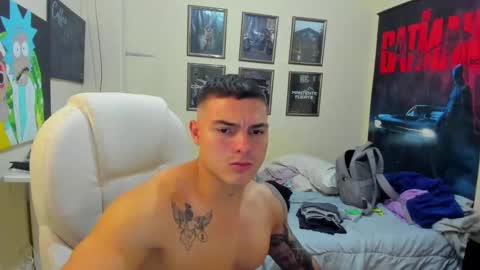 Snapshot of yker18 chatting on 13, 9, 2025 yker online show from 13, 9, 2025