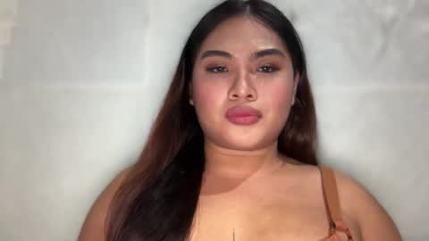 Snapshot of yllanahard chatting on 26, 11, 2025 yllana love online show from 26, 11, 2025